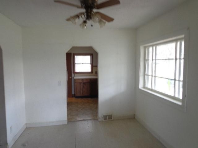 523 Main Street Saranac, MI 48881 - Photo 6 of 17 DSC00624