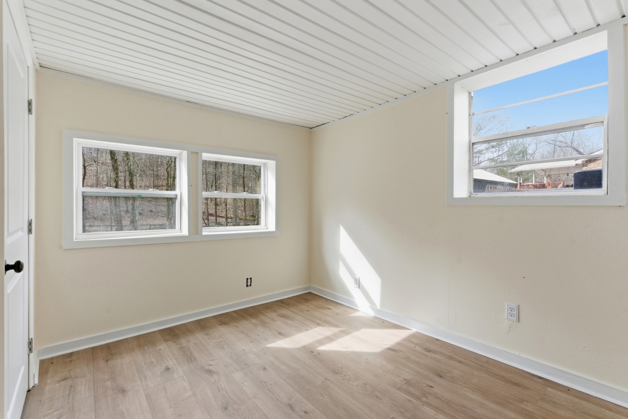 1848 Mimi Road Clarksville, TN 37040 - Photo 16 of 30 Gallery Image 16