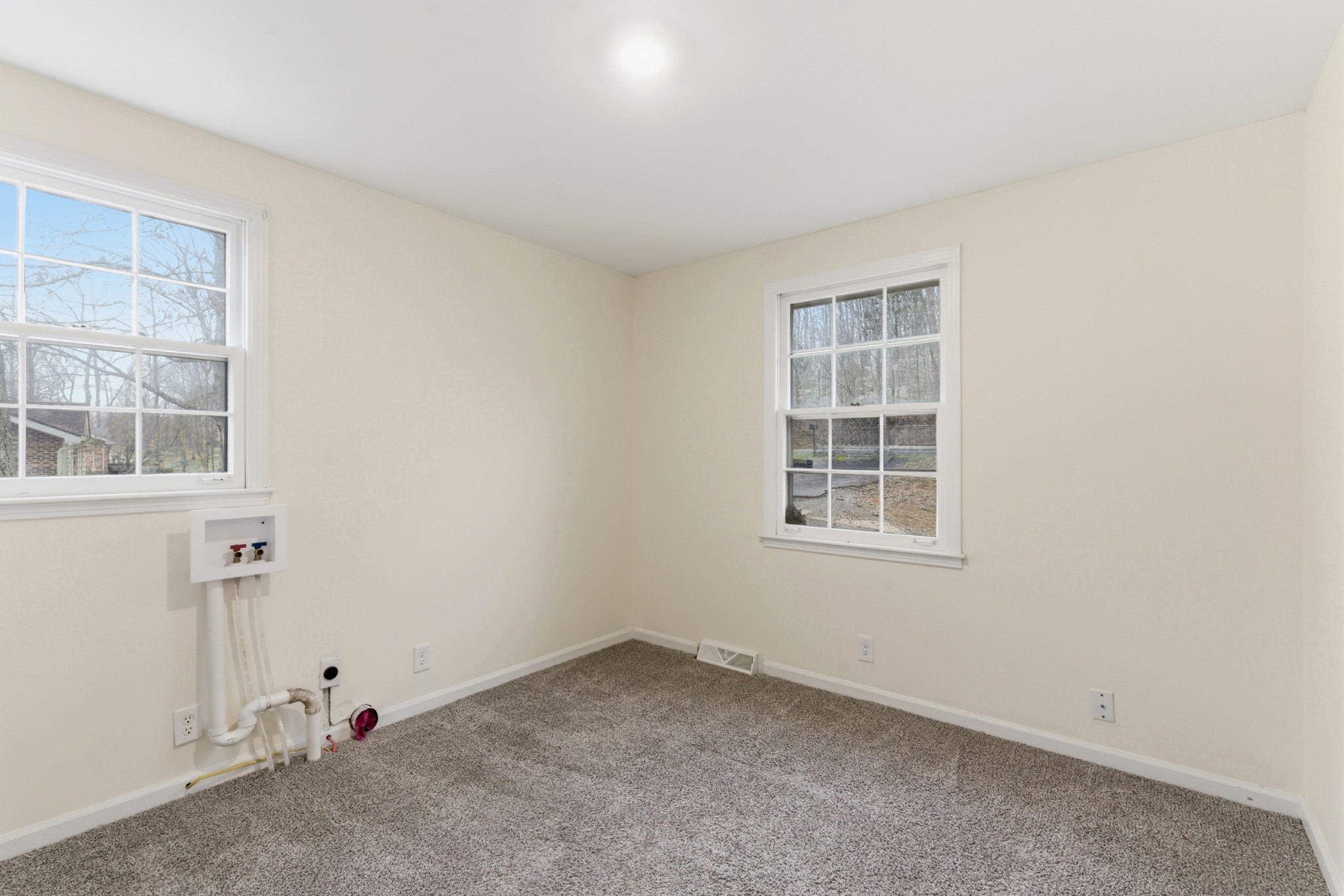 1848 Mimi Road Clarksville, TN 37040 - Photo 10 of 30 Gallery Image 10