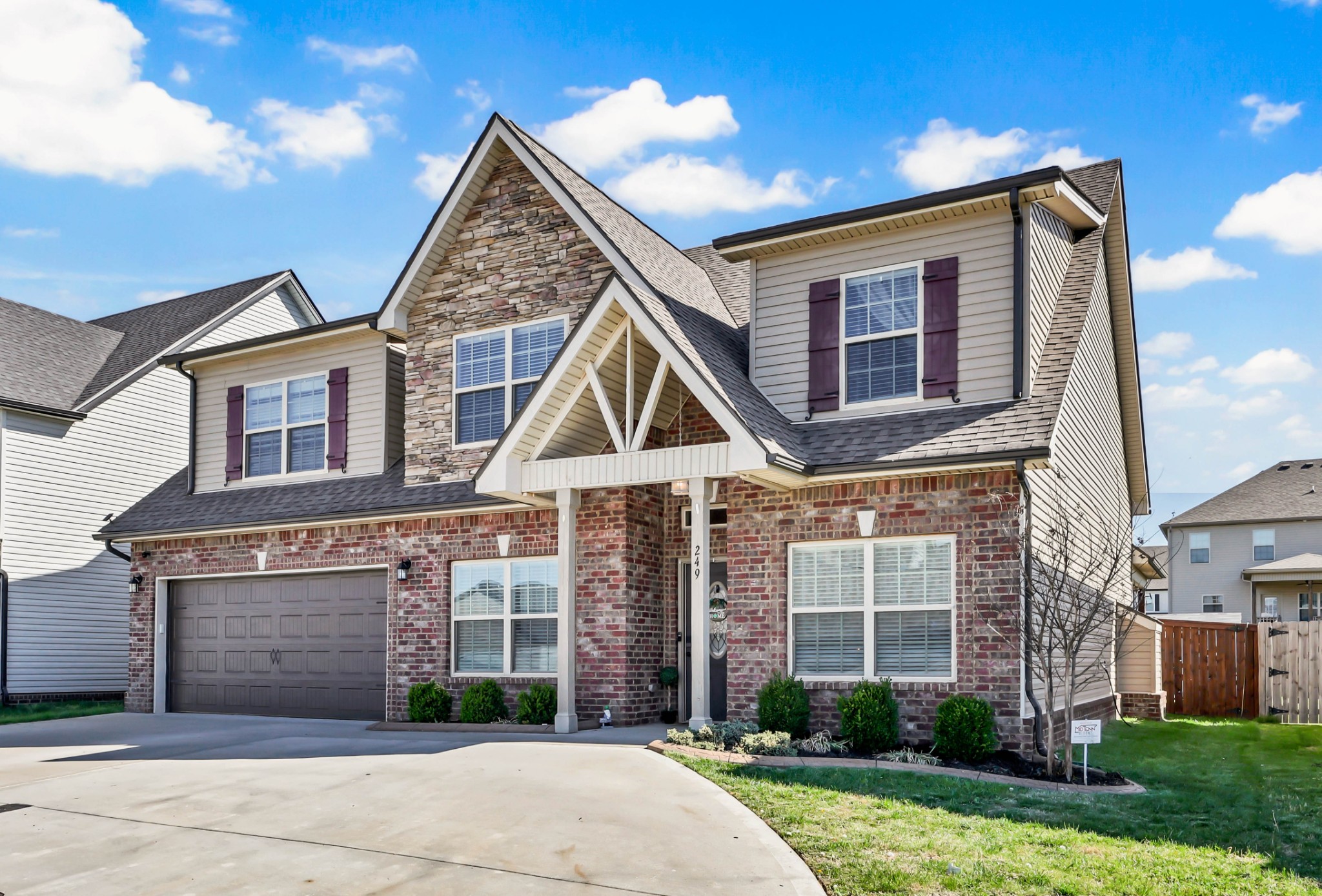 249 Elwell Road Clarksville, TN 37042 - Photo 2 of 36