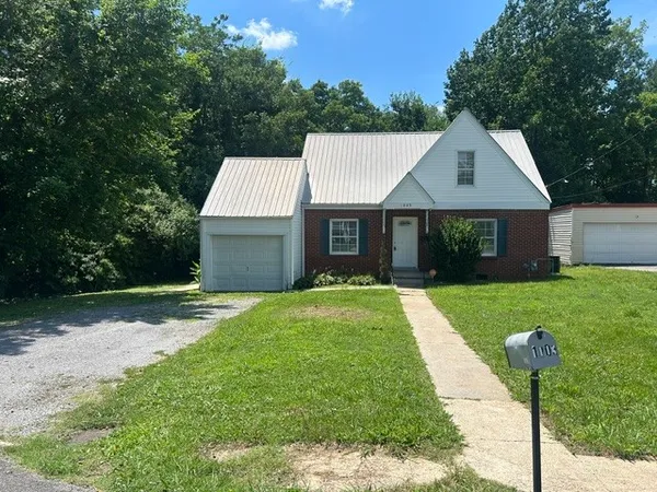 $1,995 | 1003 Murfree Avenue, Murfreesboro, TN 37129