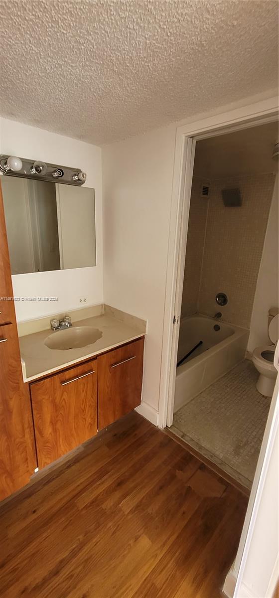 17021 North Bay Road, Unit 516 Sunny Isles Beach, FL 33160 - Photo 5 of 10 a view of water heater room