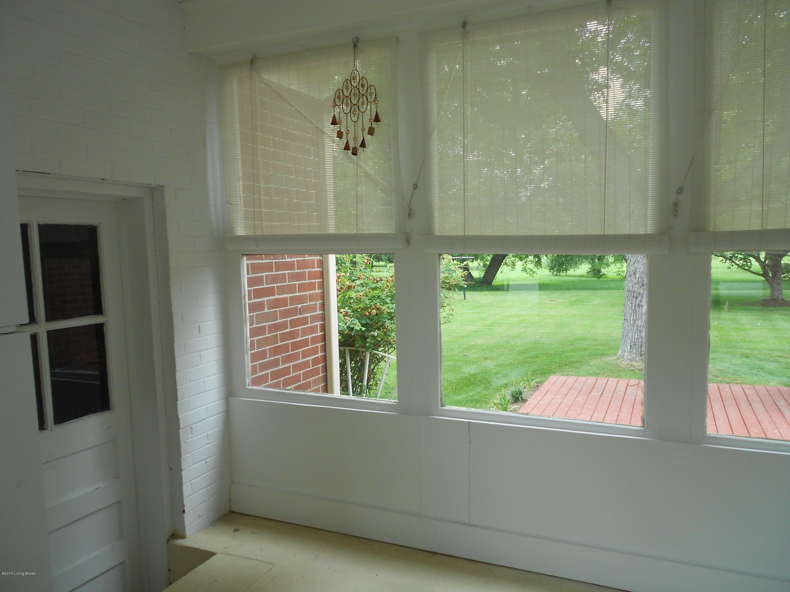 7 Sterling Road Louisville, KY 40220 - Photo 23 of 42 DSCN0619