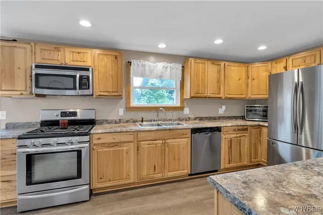 $280,000 | 131 Pearl Street, Holland, NY 14080