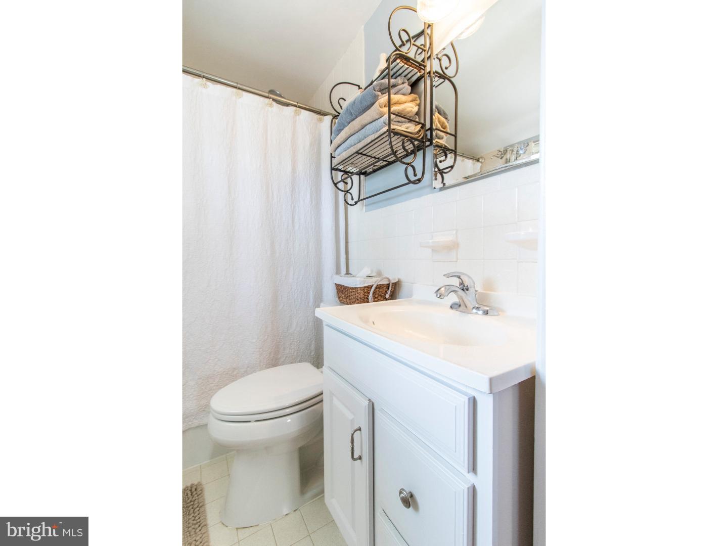 204 Garth Road Oreland, PA 19075 - Photo 12 of 22 Bathroom