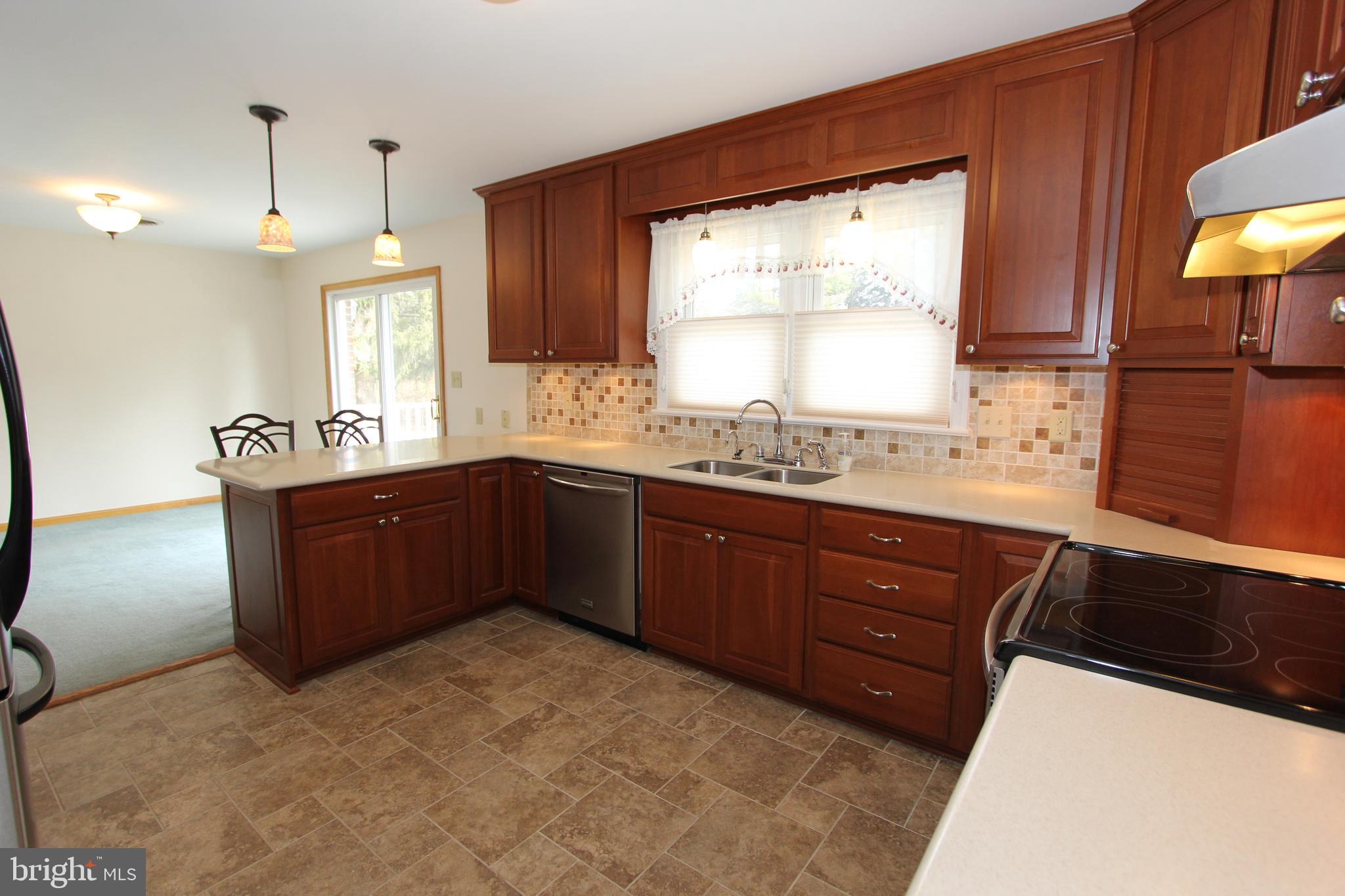 8001 Clearfield Road Frederick, MD 21702 - Photo 9 of 55 Kitchen, view 6