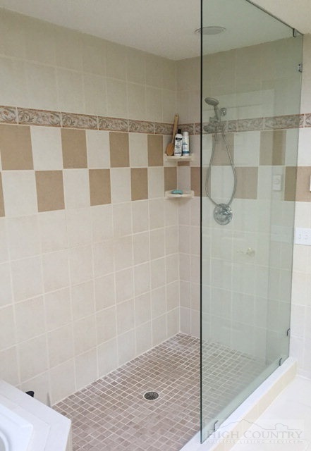437 Skiview Road Seven Devils, NC 28604 - Photo 3 of 20 Gallery Image 3