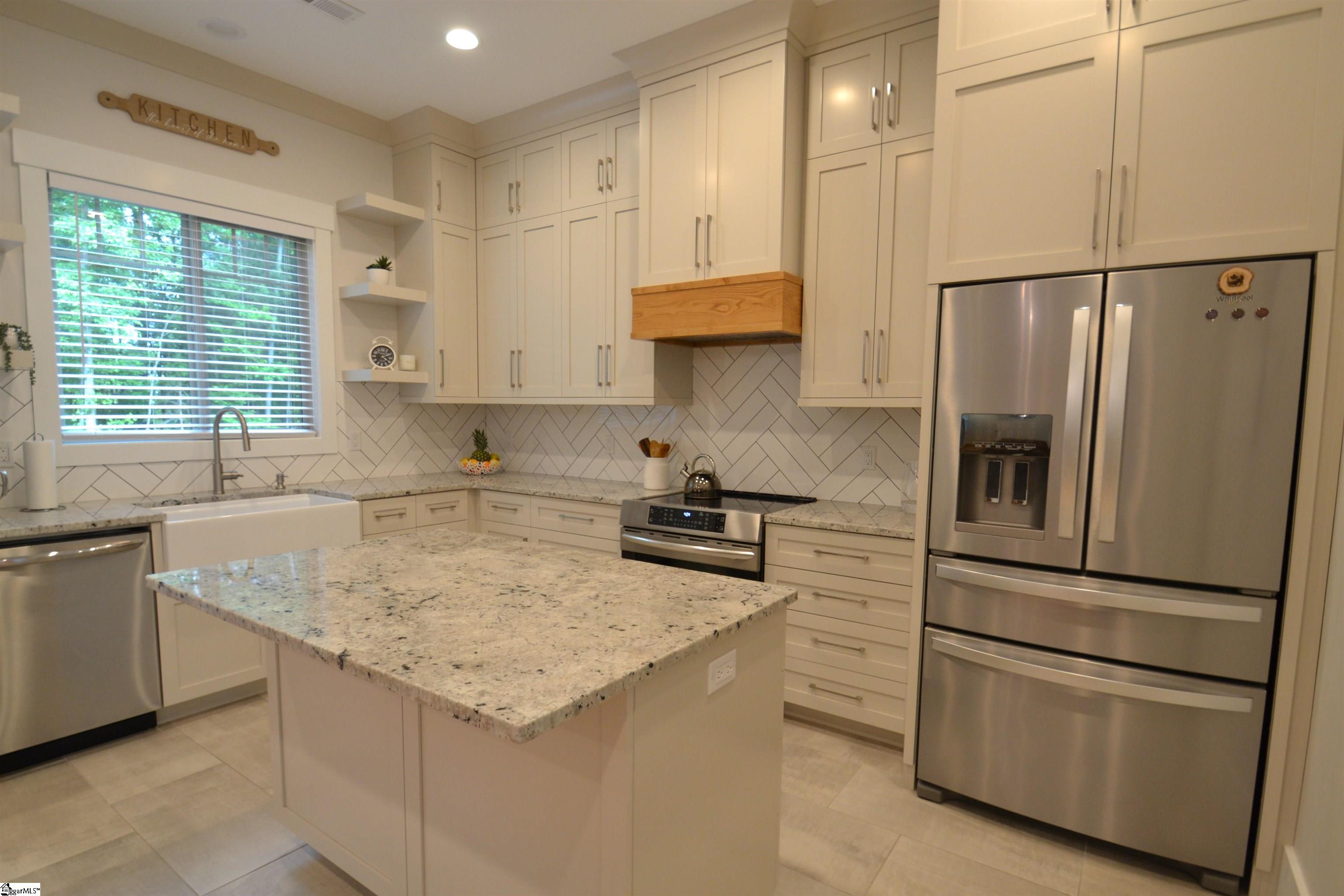 224 Babb Road Inman, SC 29349 - Photo 9 of 36