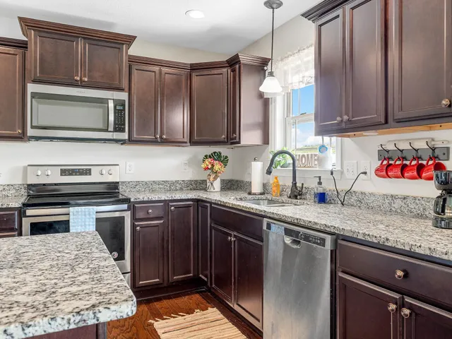 $274,900 | 253 Highland Spgs Loop, Inman, SC 29349