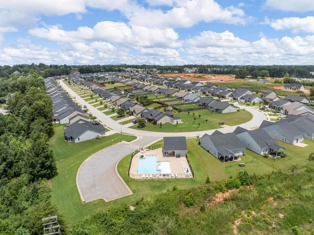 $274,900 | 253 Highland Spgs Loop, Inman, SC 29349