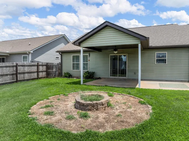 $274,900 | 253 Highland Spgs Loop, Inman, SC 29349