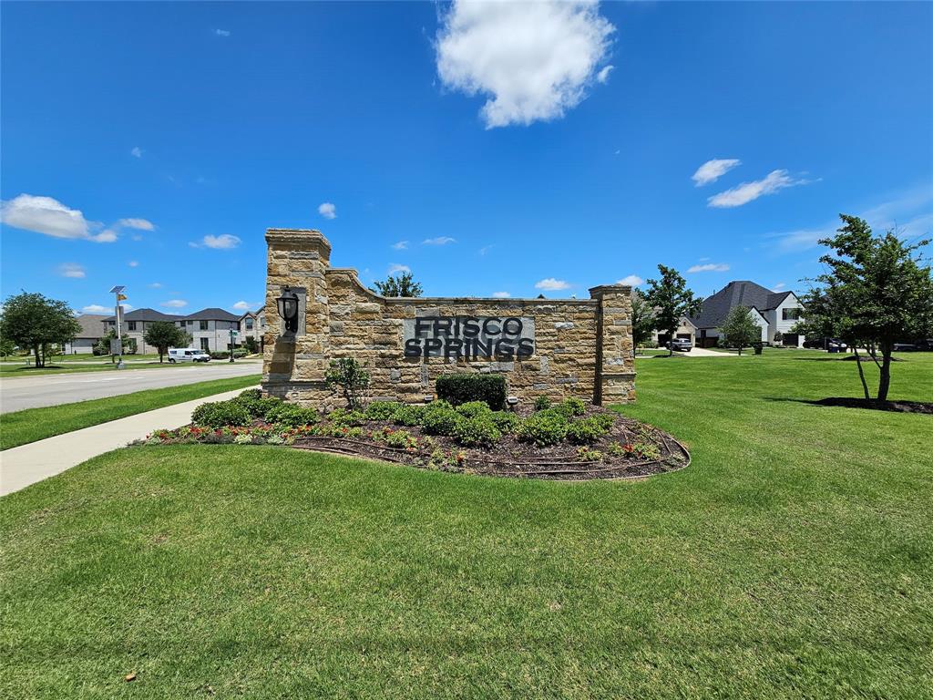 7280 Panicum Drive Frisco, TX 75033 - Photo 2 of 36 a view of a green field