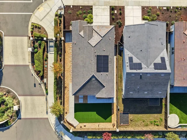 $575,000 | 2100 Lark Way, Dixon, CA 95620