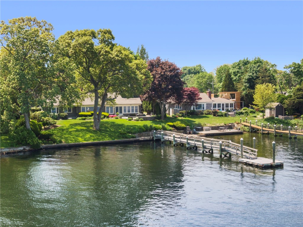 29 Riverside Drive Barrington, RI 02806 - Photo 4 of 37