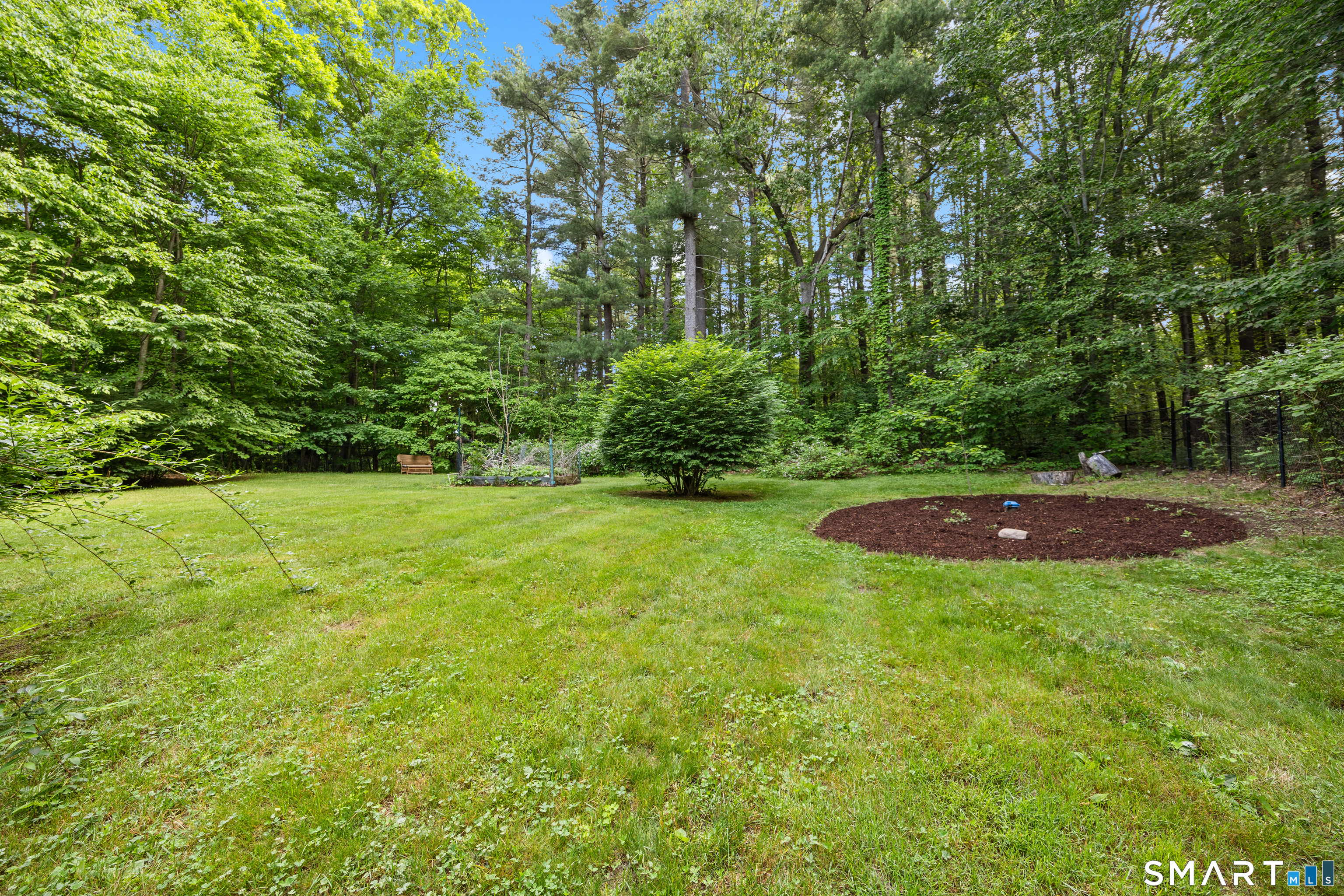 825 Neipsic Road Glastonbury, CT 06033 - Photo 39 of 40
