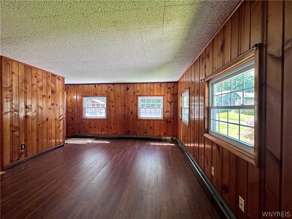 5306 Russell Road Stafford, NY 14020 - Photo 9 of 46