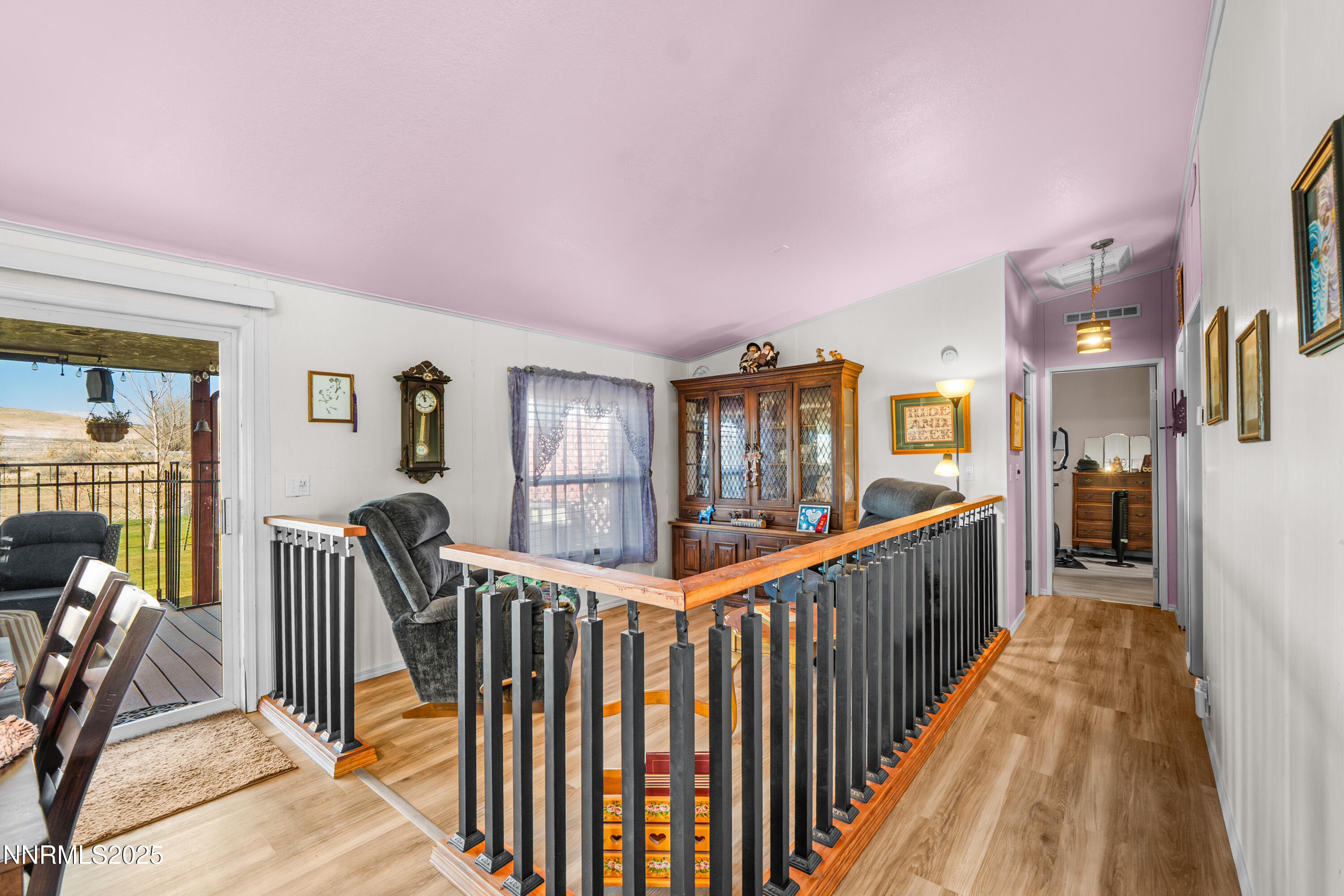 8975 Diamond Drive Winnemucca, NV 89445 - Photo 12 of 46 Sitting Room