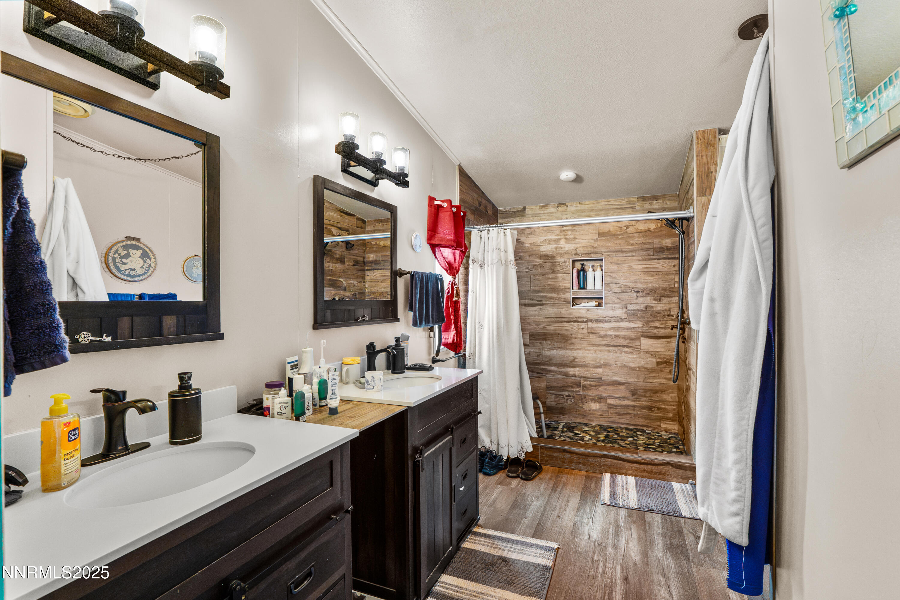 8975 Diamond Drive Winnemucca, NV 89445 - Photo 19 of 46 Bath