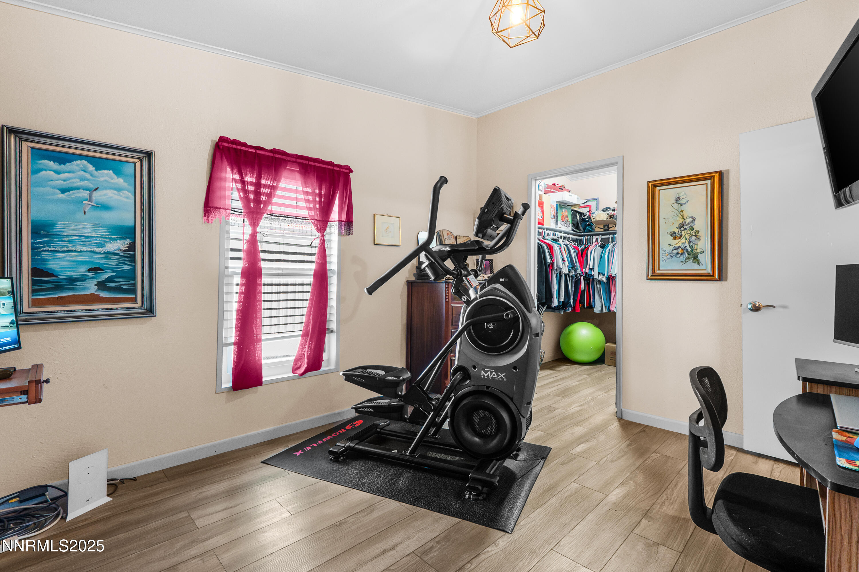 8975 Diamond Drive Winnemucca, NV 89445 - Photo 27 of 46 Bedroom