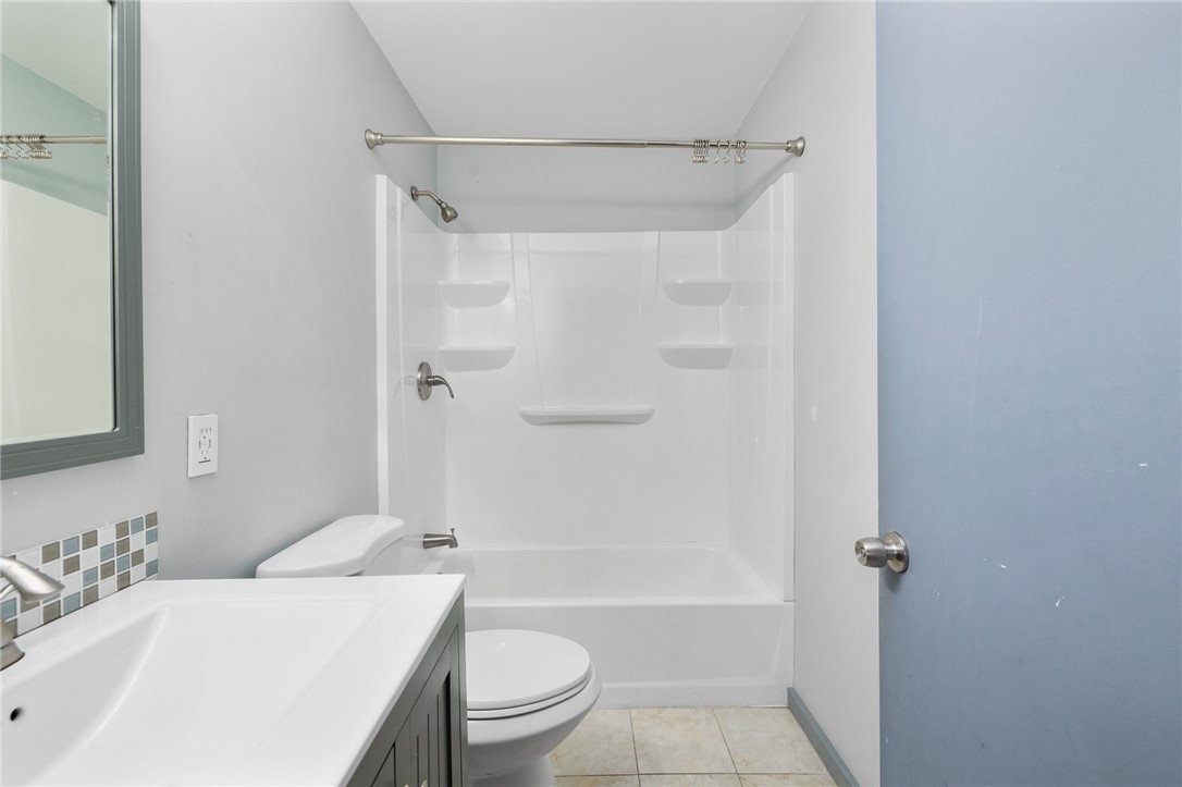 720 S Road South Kingstown, RI 02879 - Photo 17 of 33 First Floor Full Bathroom