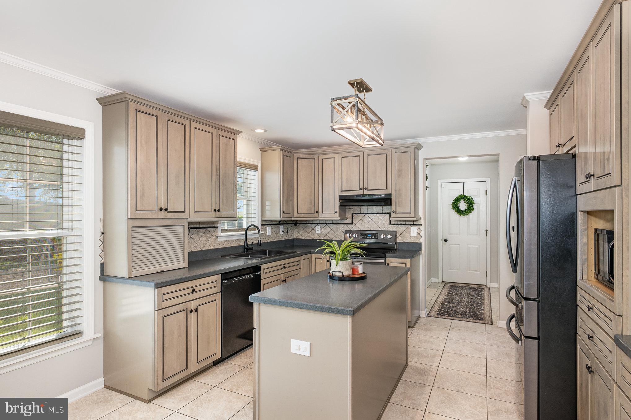 1301 Hopewell Road Port Deposit, MD 21904 - Photo 18 of 47 Kitchen with Corian countertops.