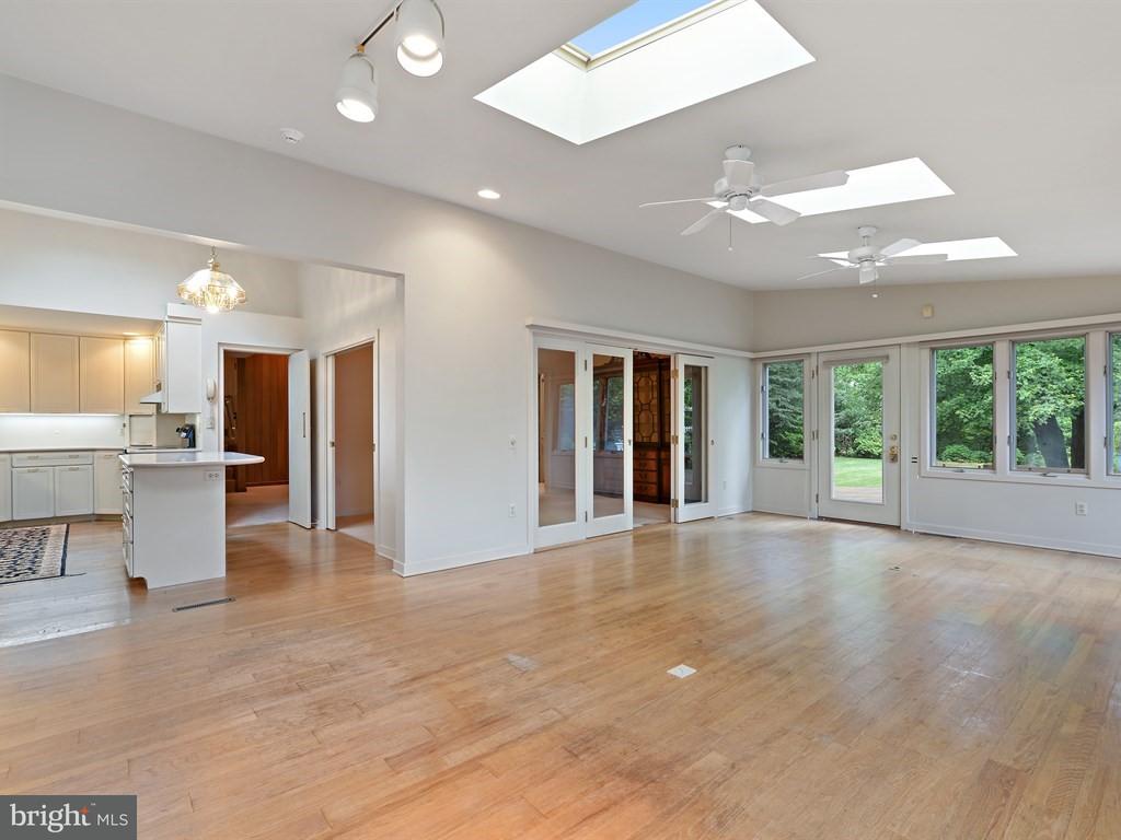 355 Oaklyn Road Lebanon, PA 17042 - Photo 13 of 28 Great room