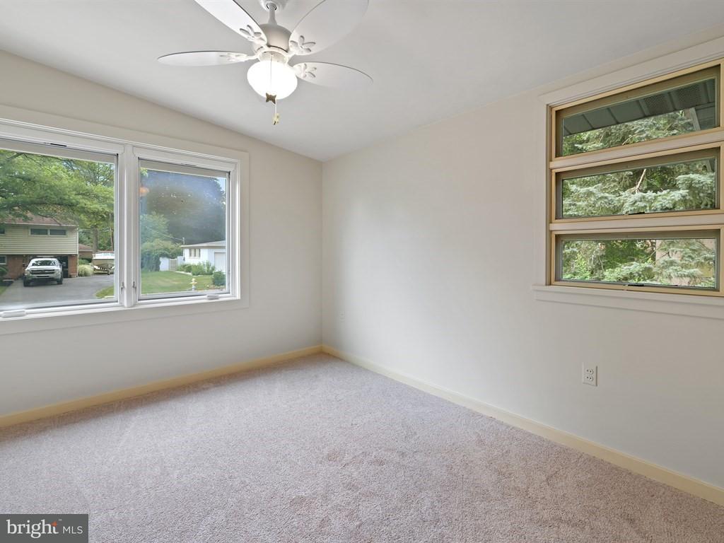 355 Oaklyn Road Lebanon, PA 17042 - Photo 18 of 28 Bedroom