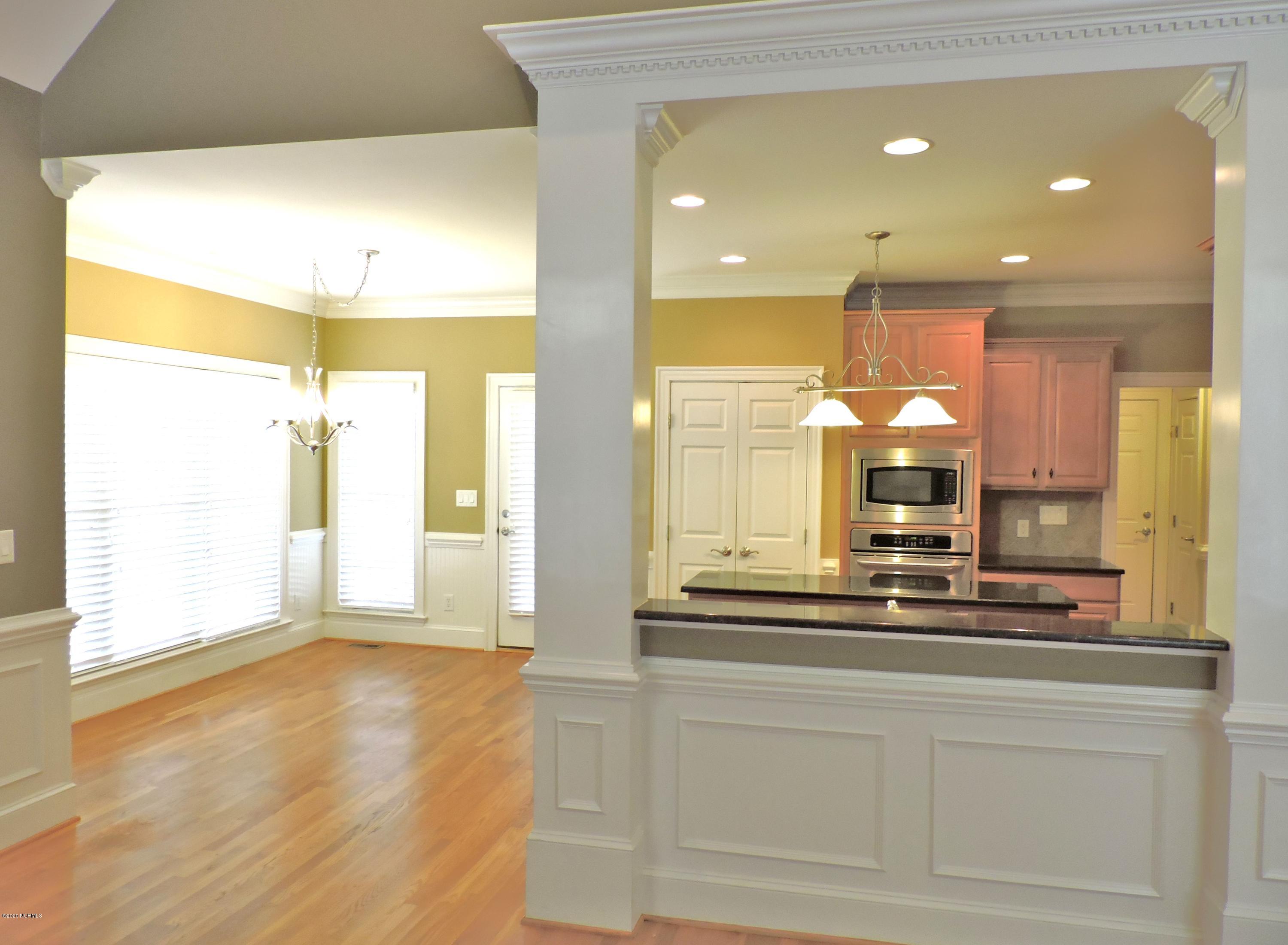 800 Compton Road Greenville, NC 27858 - Photo 21 of 41 Eat-in Area