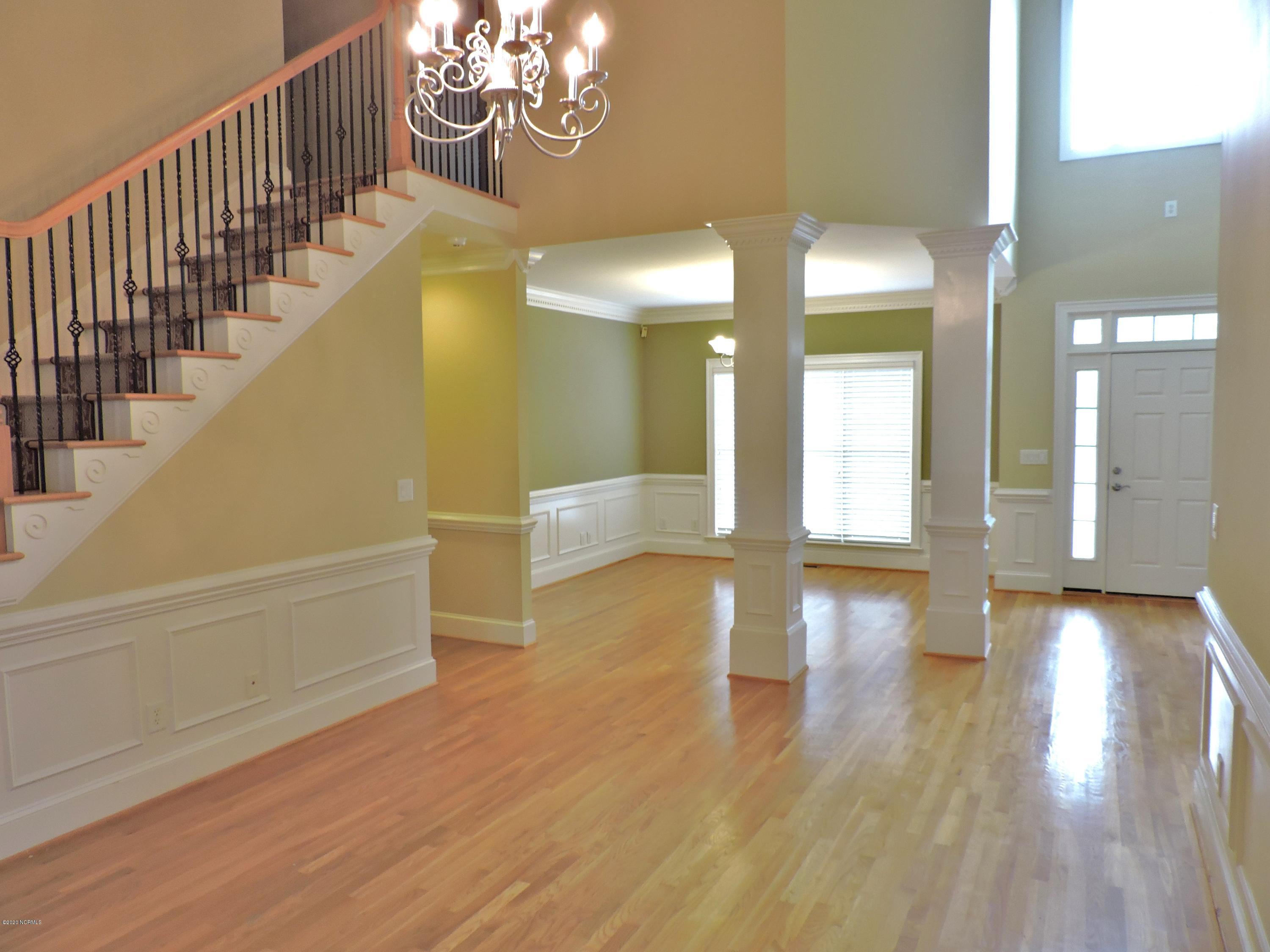 800 Compton Road Greenville, NC 27858 - Photo 22 of 41 Foyer View