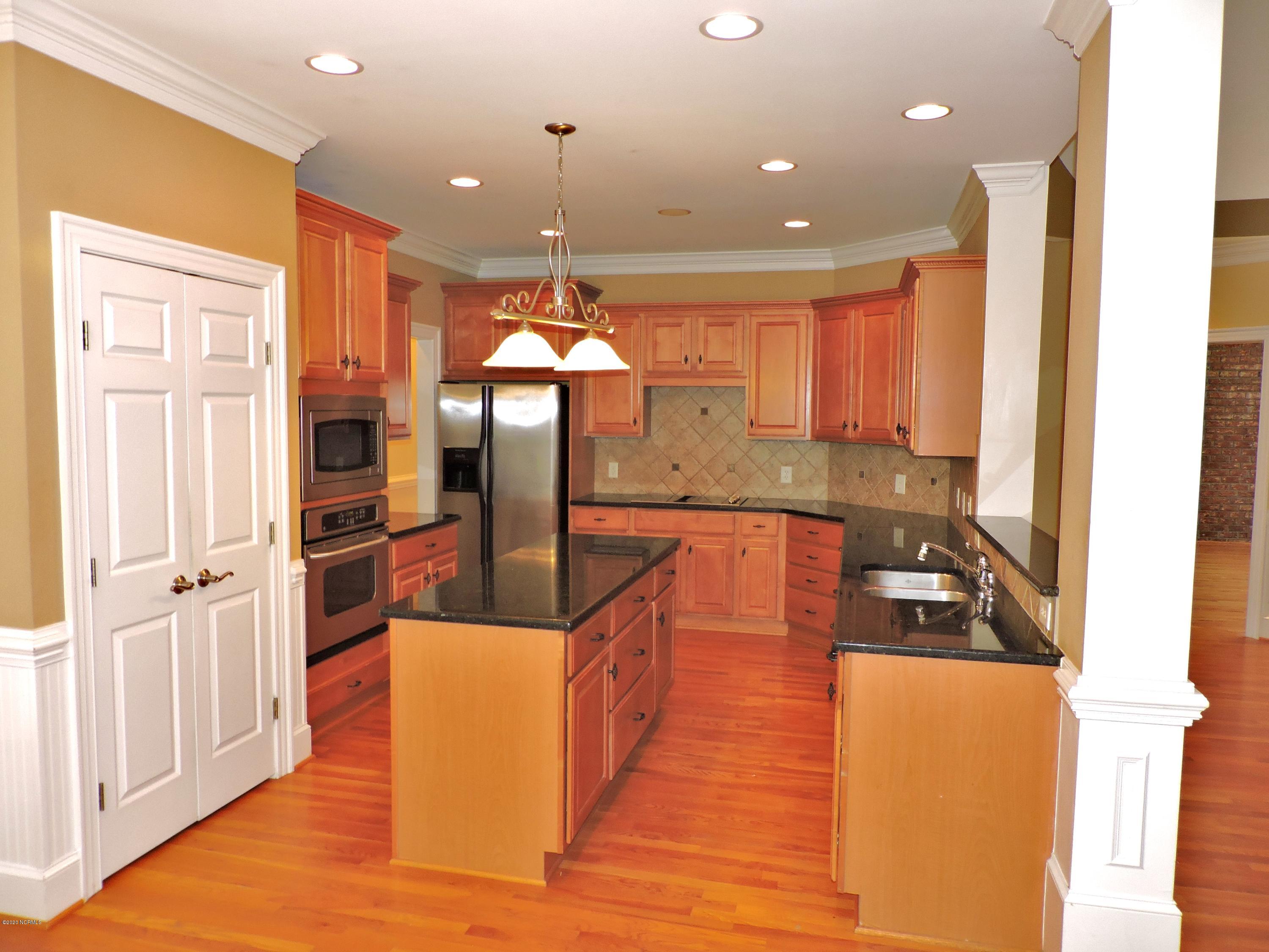 800 Compton Road Greenville, NC 27858 - Photo 27 of 41 Kitchen View 4