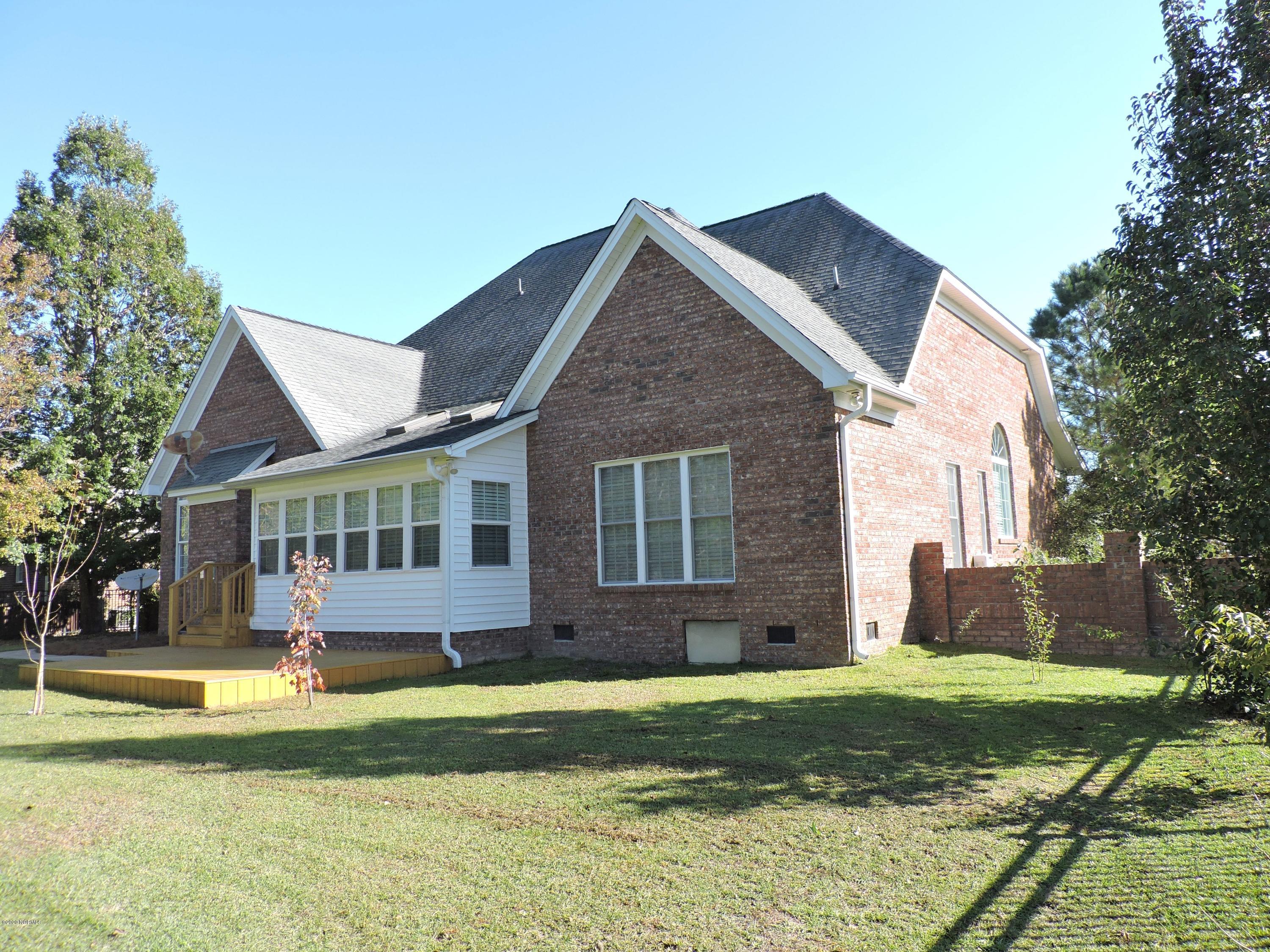 800 Compton Road Greenville, NC 27858 - Photo 10 of 41 800 Rearview Home