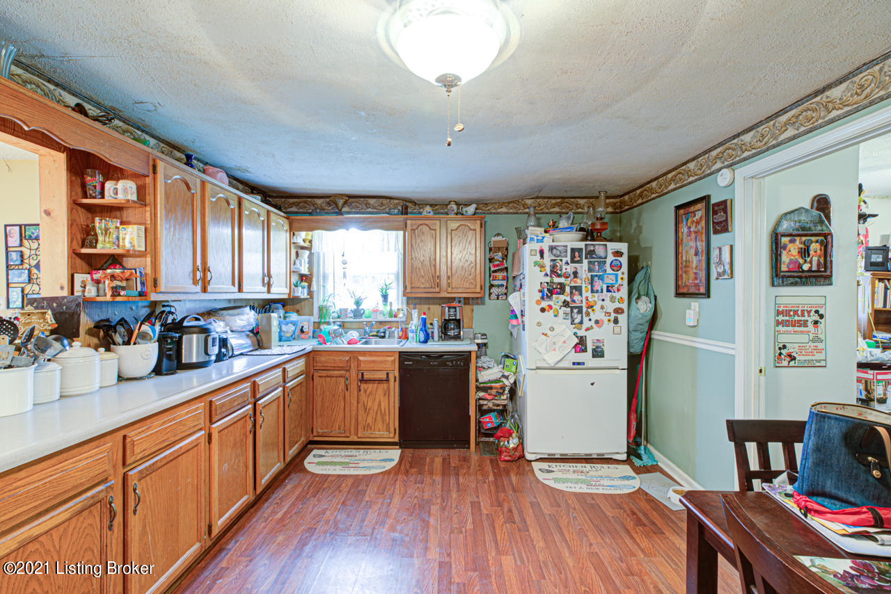 585 Letts Road Brooks, KY 40109 - Photo 8 of 22 Eat in kitchen