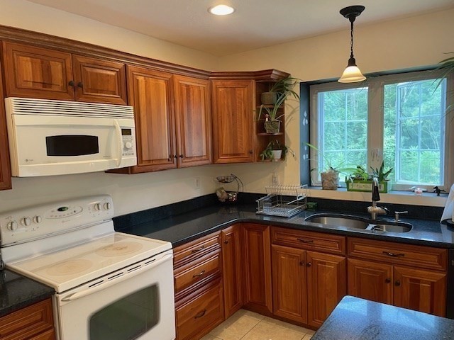 41 Bushnell Road Sturbridge, MA 01566 - Photo 8 of 34 Gallery Image 8