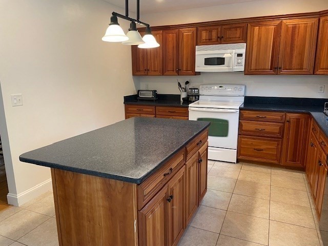41 Bushnell Road Sturbridge, MA 01566 - Photo 9 of 34 Gallery Image 9