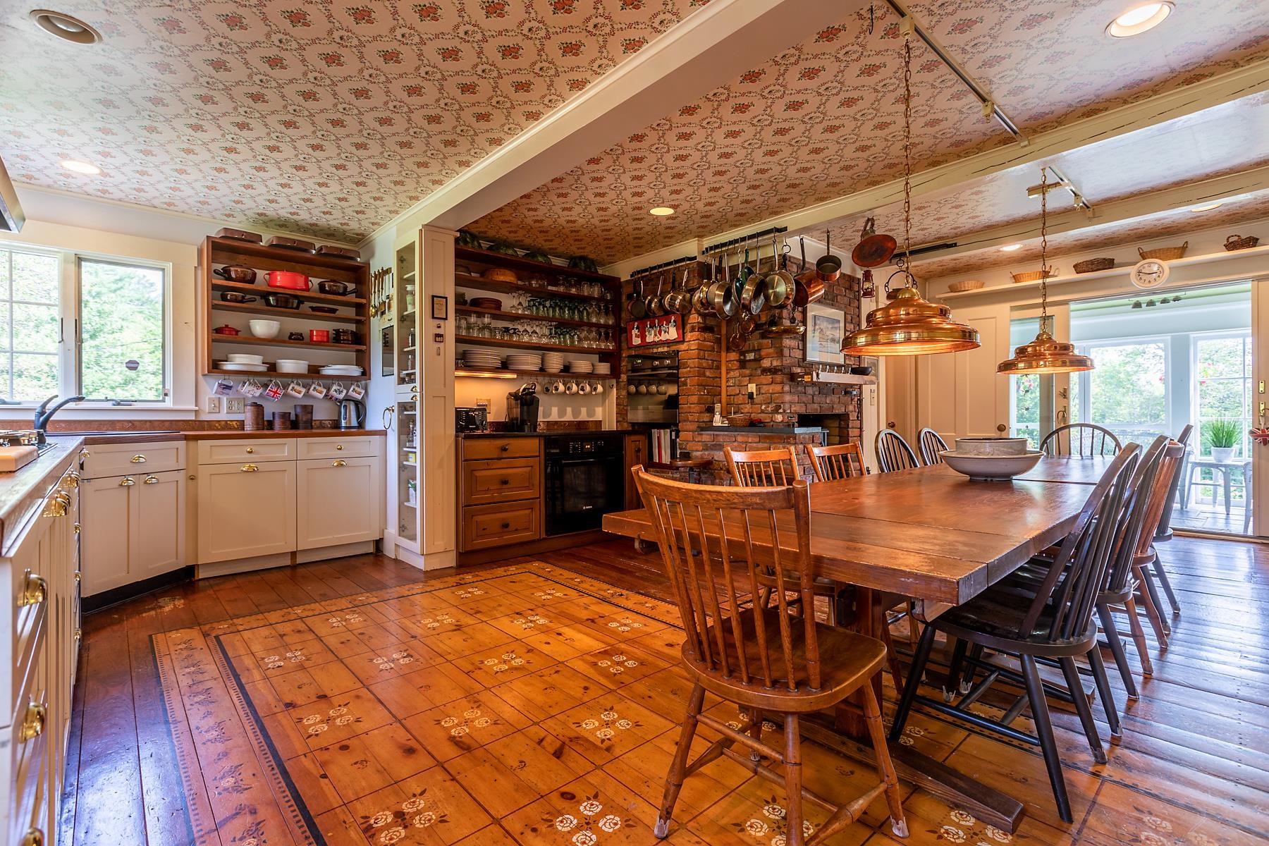 162 Lawrence Hill Road Weston, VT 05161 - Photo 11 of 40 Gallery Image 11
