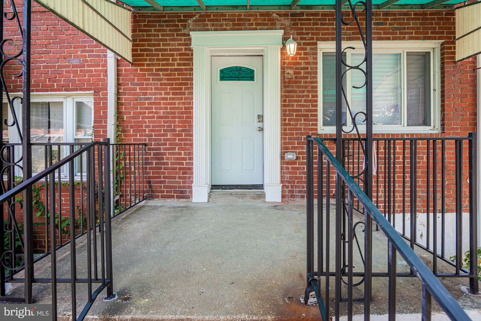 3935 Rokeby Road Baltimore, MD 21229 - Photo 3 of 35