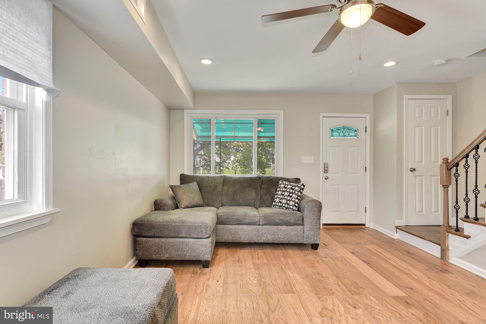 3935 Rokeby Road Baltimore, MD 21229 - Photo 5 of 35