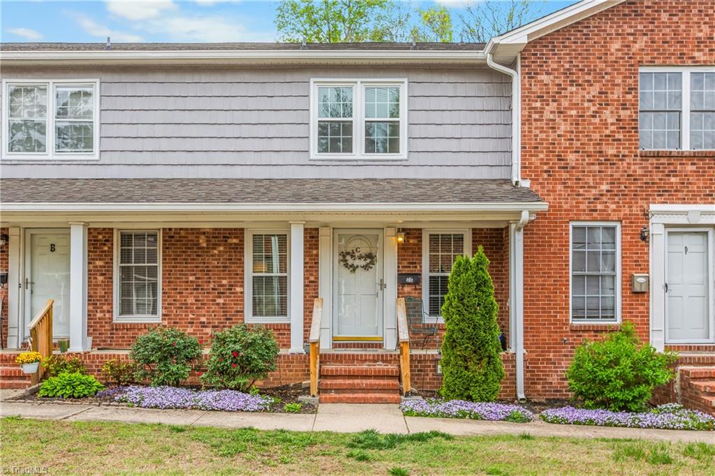 1007 Robinhood Road, Unit C High Point, NC 27262 - Photo 2 of 26