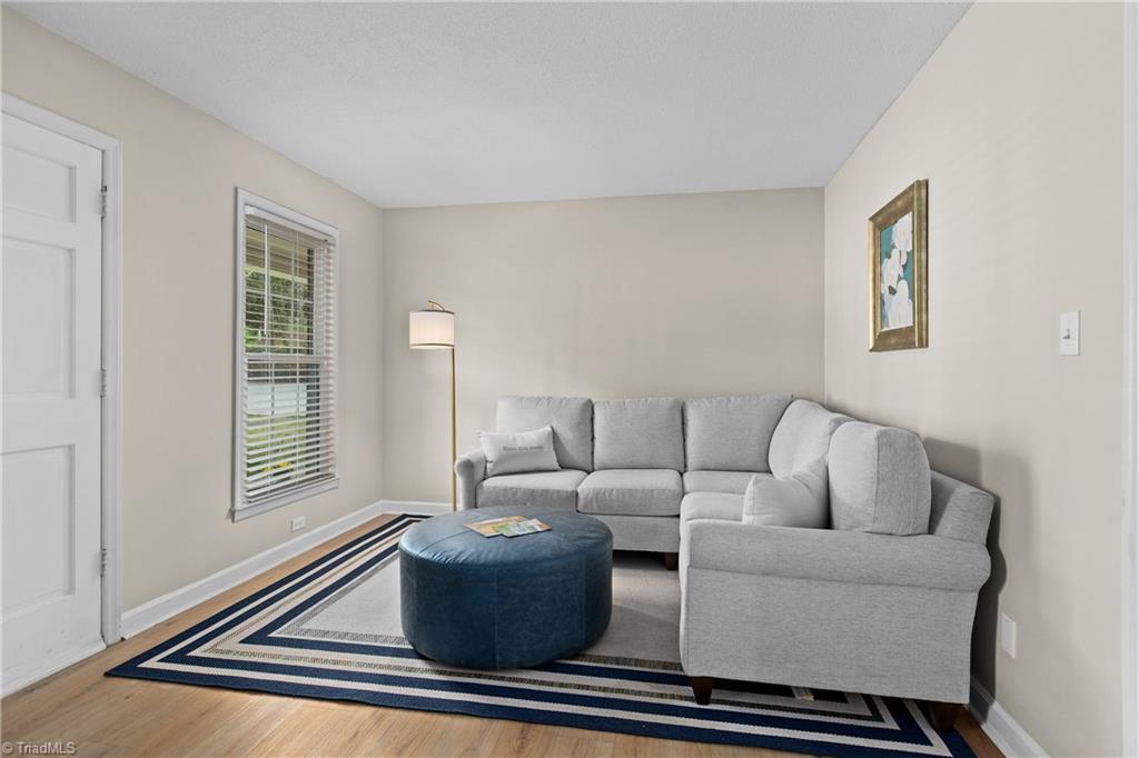 1007 Robinhood Road, Unit C High Point, NC 27262 - Photo 7 of 26