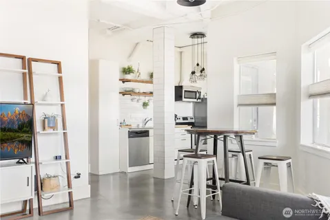 $349,997 | 3929 Bridge Way North, Unit 101, Seattle, WA 98103