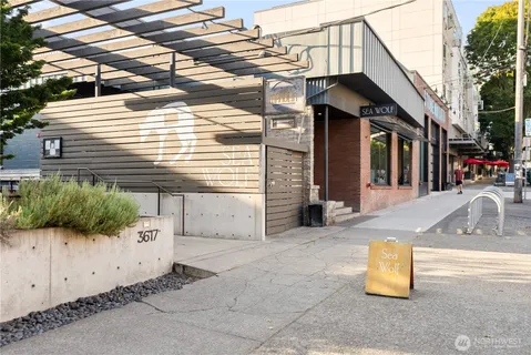 $349,997 | 3929 Bridge Way North, Unit 101, Seattle, WA 98103