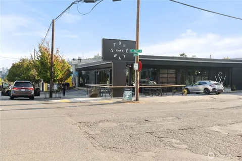 $349,997 | 3929 Bridge Way North, Unit 101, Seattle, WA 98103