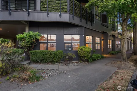 $349,997 | 3929 Bridge Way North, Unit 101, Seattle, WA 98103