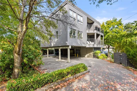 $349,997 | 3929 Bridge Way North, Unit 101, Seattle, WA 98103