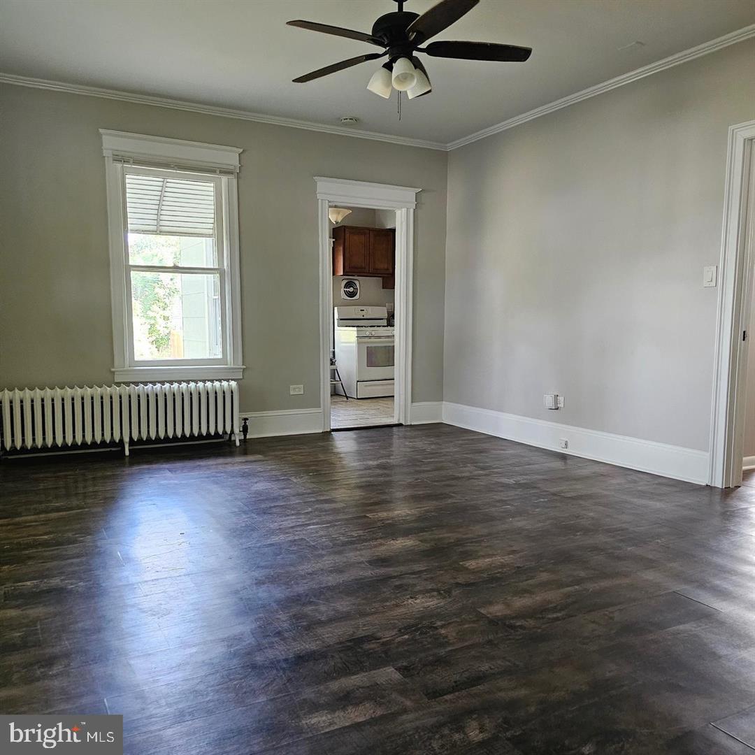 2635 Nottingham Way, Unit 1 Hamilton, NJ 08619 - Photo 4 of 10 Spacious room with natural light.
