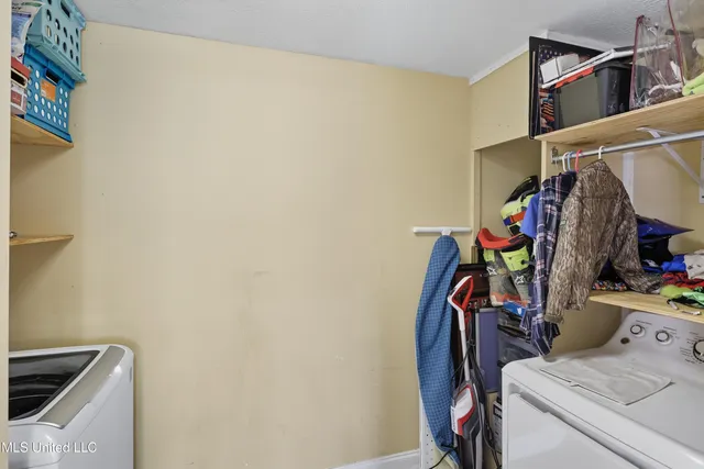 $338,000 | 108 Wynndale Lake Road, Terry, MS 39170