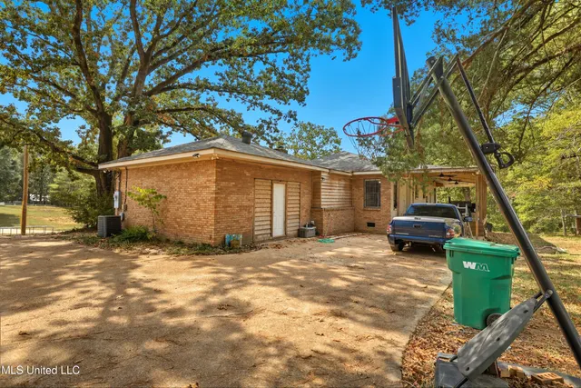 $338,000 | 108 Wynndale Lake Road, Terry, MS 39170