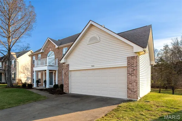 $500,000 | 944 Emerald Oaks Court, Eureka, MO 63025