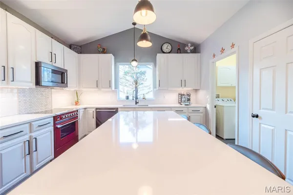 $500,000 | 944 Emerald Oaks Court, Eureka, MO 63025