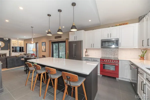 $500,000 | 944 Emerald Oaks Court, Eureka, MO 63025